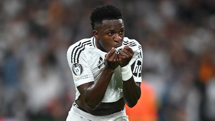 Vini Jr comemora gol marcado pelo Real Madrid contra o Borussia Dortmund pela Champions League